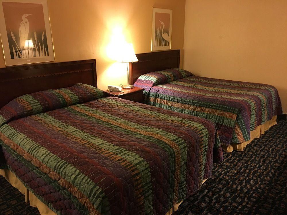 Oyo Woodland Hotel And Suites Zewnętrze zdjęcie